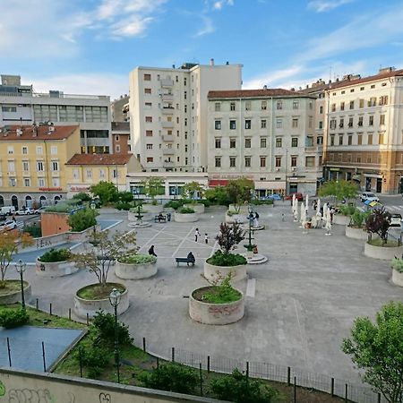 Casa Perugino Appartement Triëst Buitenkant foto